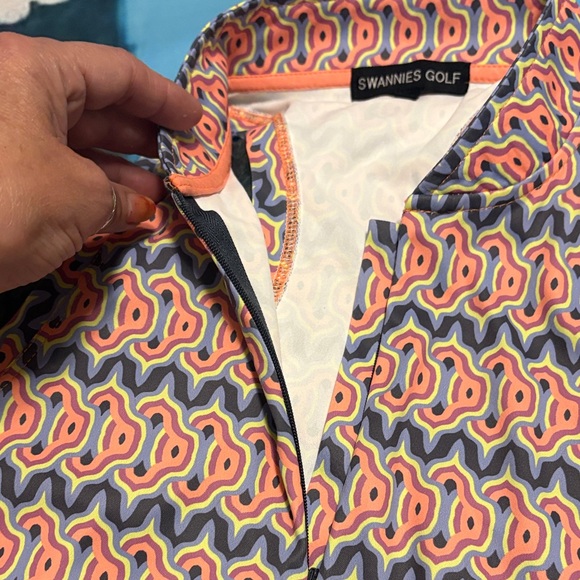 Vibrant Patterned Button Down‎ Shirt - Picture 4 of 5
